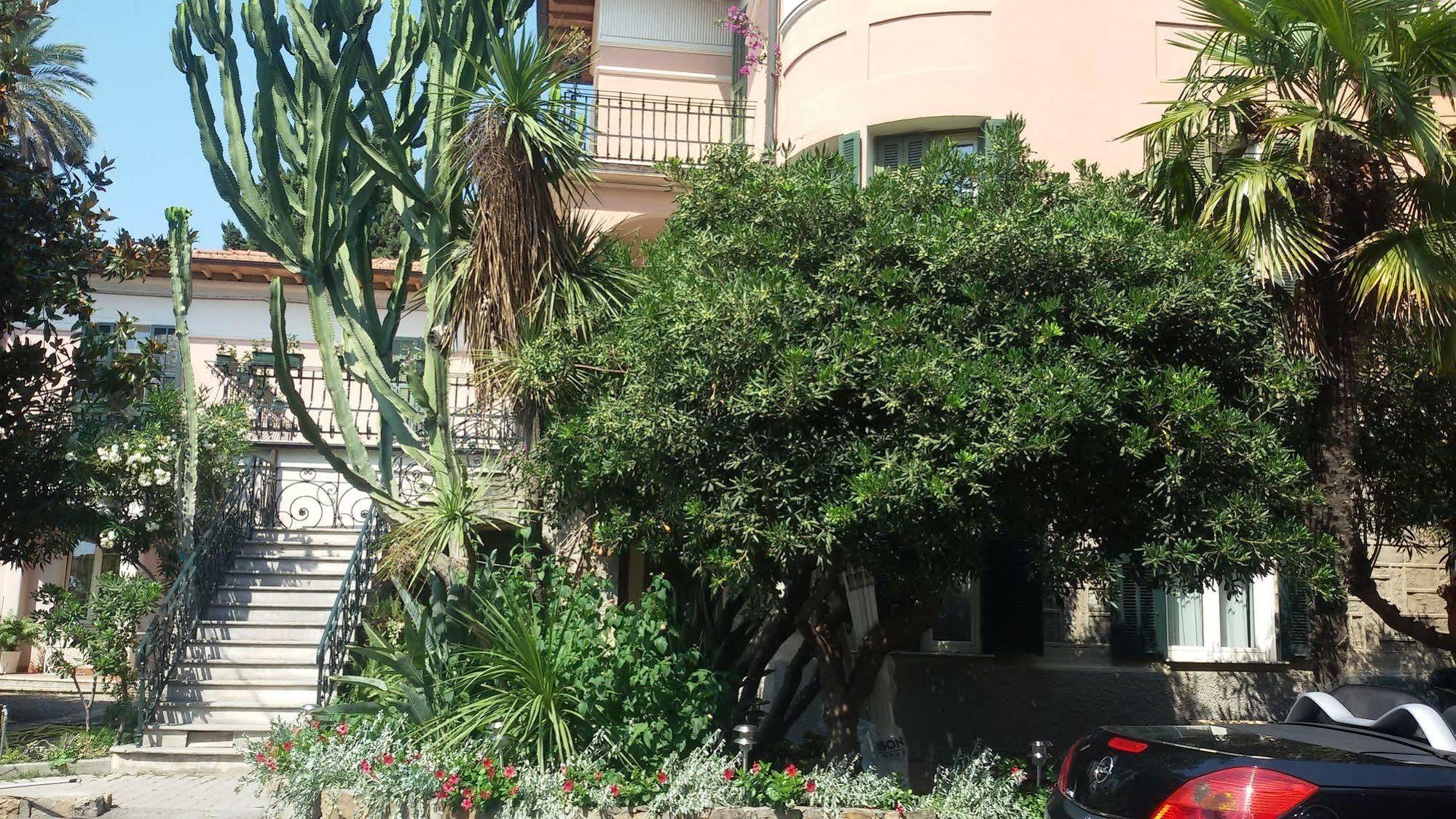 Hotel La Scogliera Bordighera Eksteriør bilde