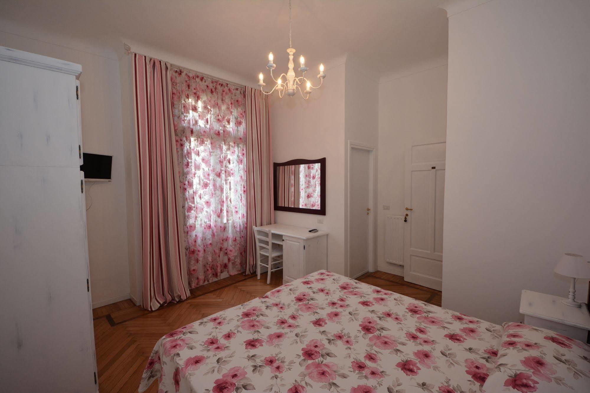 Hotel La Scogliera Bordighera Eksteriør bilde